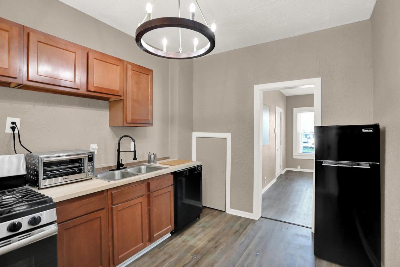 The Village Downtown West Indianapolis Luaran gambar